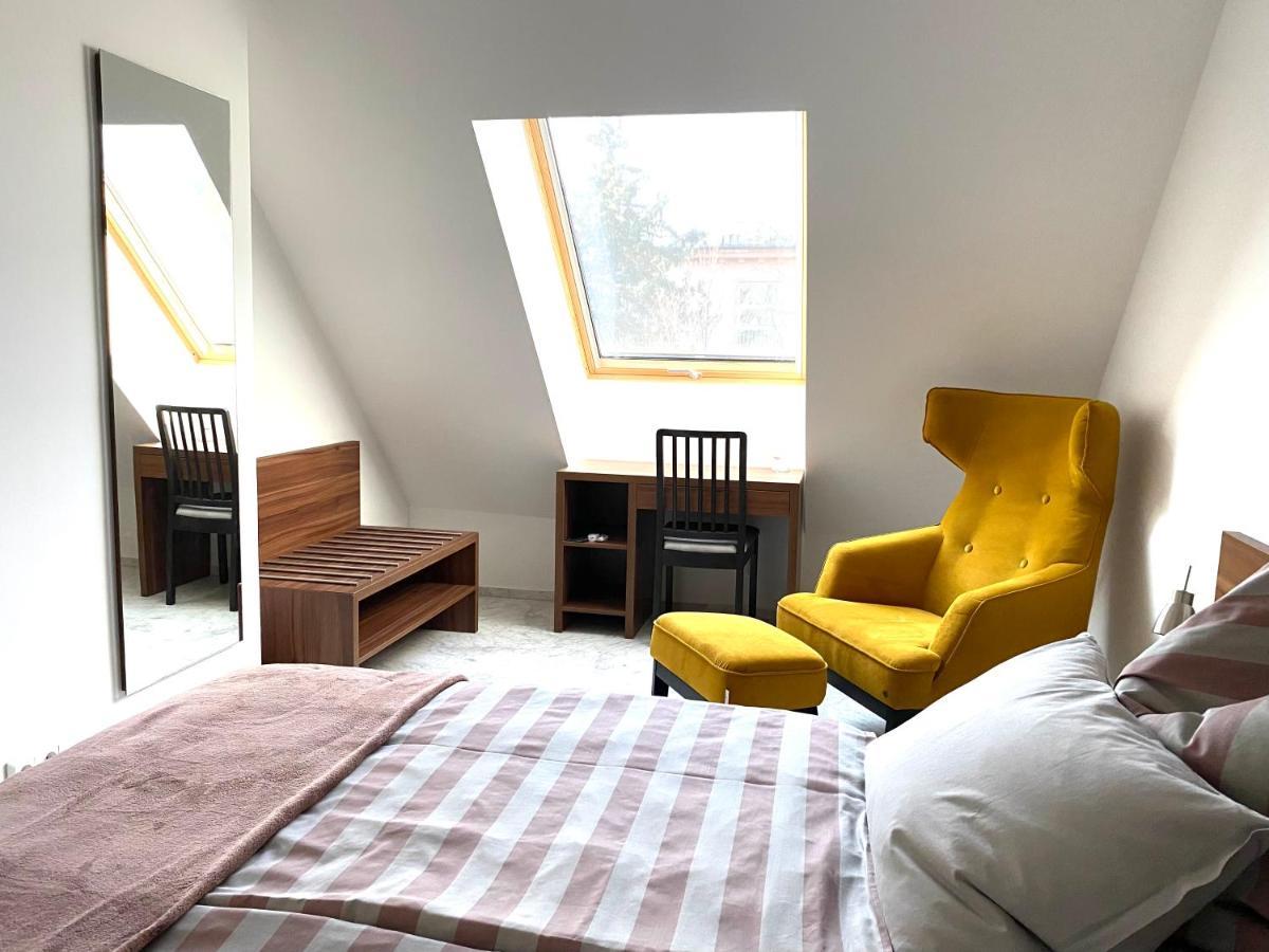 Lilie Appartement In Heviz Mit Tiefgarage, New And Modern Exterior foto