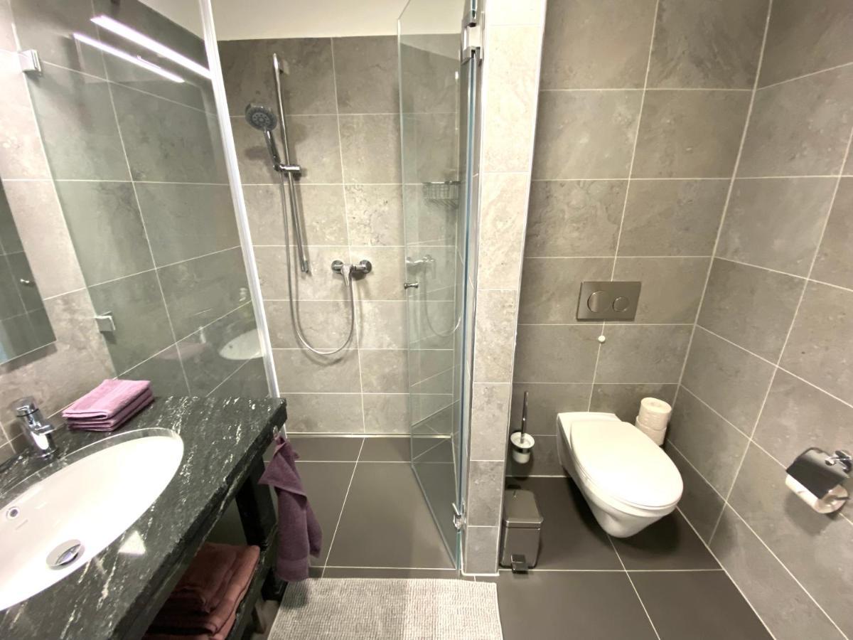 Lilie Appartement In Heviz Mit Tiefgarage, New And Modern Exterior foto