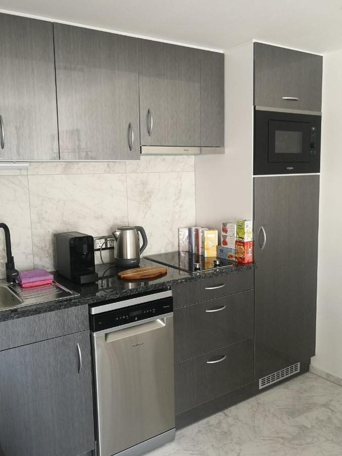 Lilie Appartement In Heviz Mit Tiefgarage, New And Modern Exterior foto