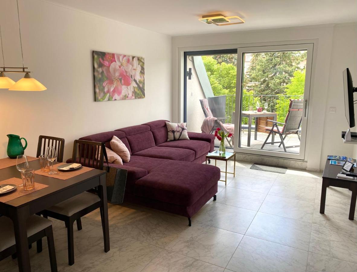 Lilie Appartement In Heviz Mit Tiefgarage, New And Modern Exterior foto