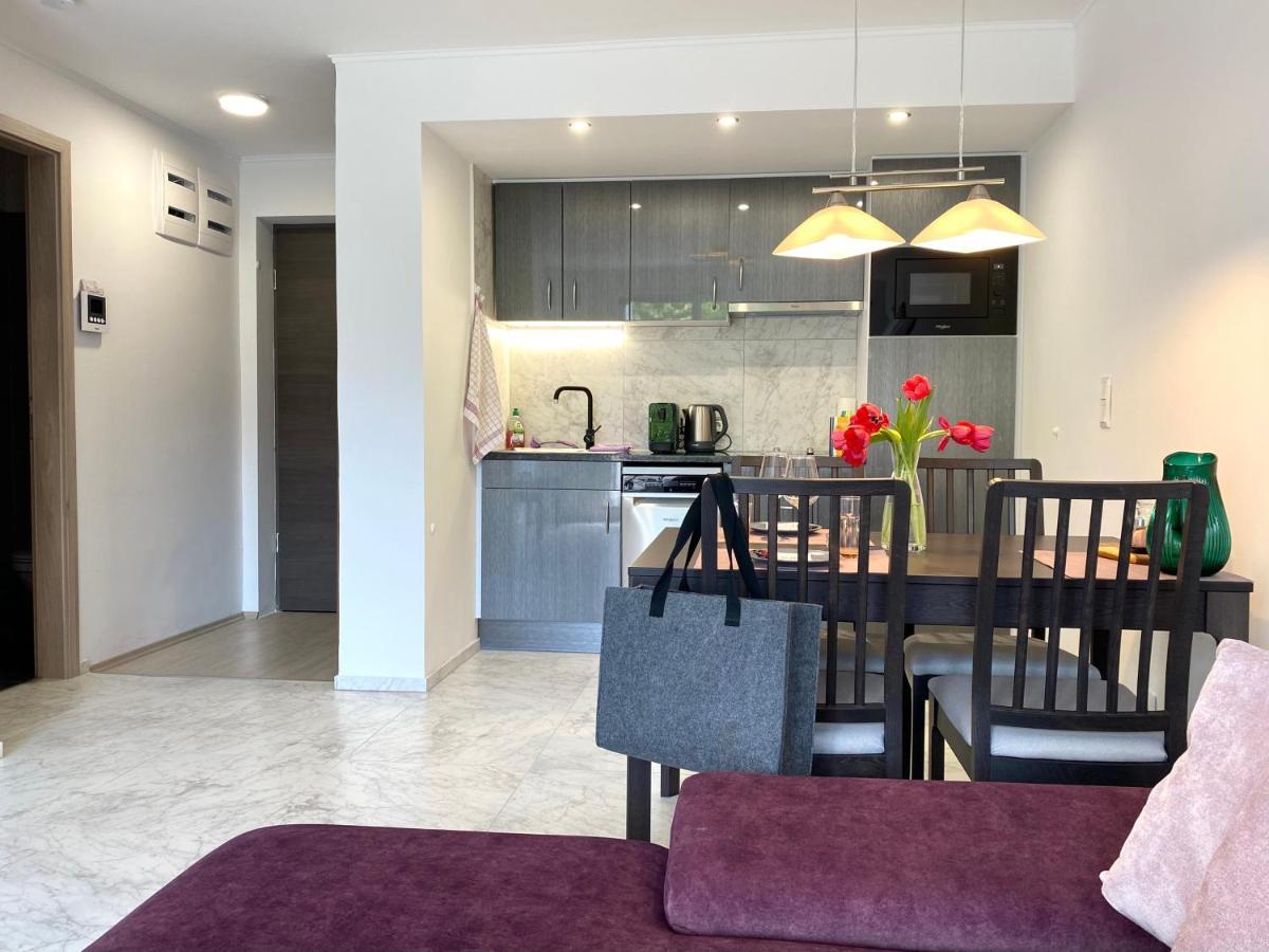 Lilie Appartement In Heviz Mit Tiefgarage, New And Modern Exterior foto